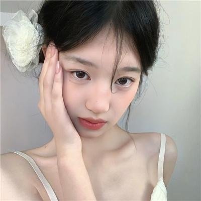 怪诞女孩